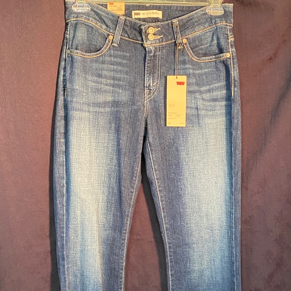 NWT Levi Woman’s 529 Mid-Rise Bootcut Jeans 8M/29